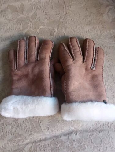 UGG $155 Women's Shearling Sheepskin Suede Gloves Chestnut Med M Like Butta