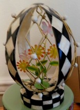 MACKENZIE-CHILD'S FLOWER LATTICE EGG ON COURTLY CHECK BASE,NEW