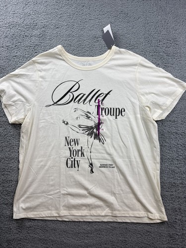 Zoe + Liv Women's Size XS NYC Ballet Short Sleeve Graphic T-Shirt Ivory