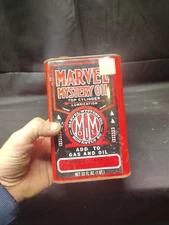 VTG EMPTY MARVEL MYSTERY OIL CAN 1 QUART METAL TIN GAS STATION TOP CYLINDER LUBE