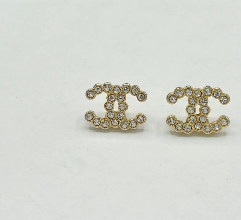 CHANEL CC Logos Rhinestone Stud Earrings Gold Tone 925 thumbnail 4