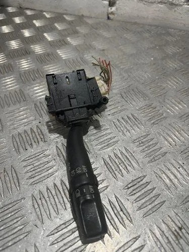 TOYOTA AVENSIS T25 Drehknopf drehen 173650 2.20 Diesel 110kw 2005 21503470