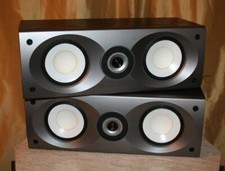 Par de Altavoces ONKYO Modelo SKF-550F SKC-550C. Armario de madera gran sonido