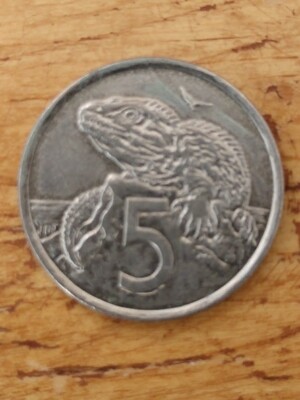 NEW ZEALAND QUEEN ELIZABETH II LIZARD IMAGE 2002 5 CENT COIN | eBay
