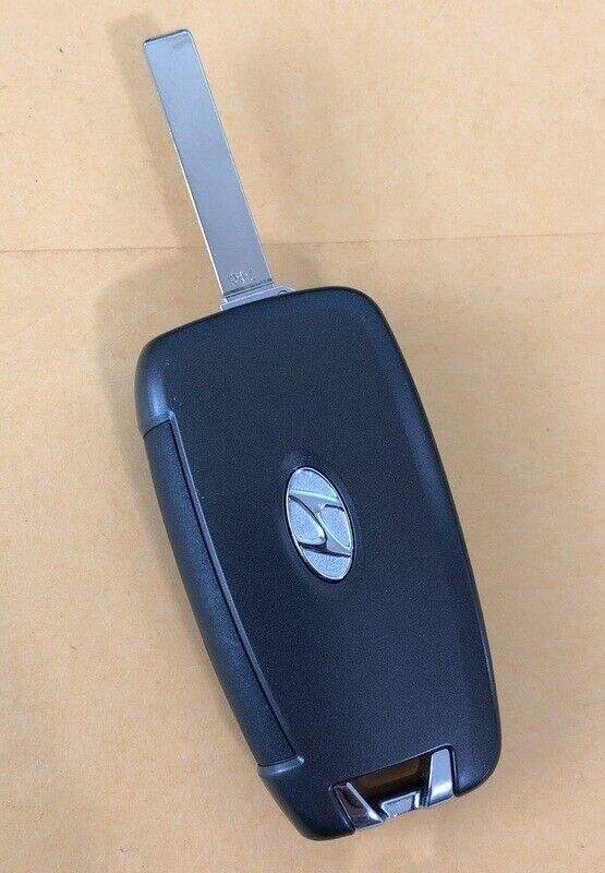 OEM 2016-2019 Hyundai Tucson Flip Key Remote Fob – Uncut Key, TQ8-RKE-4F25