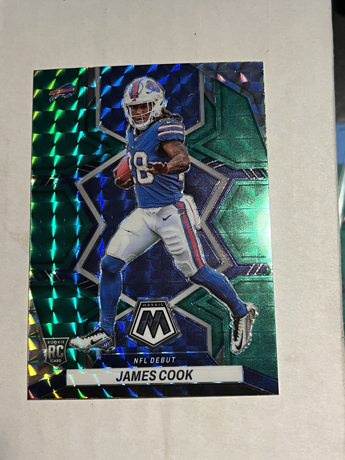 2022 Panini Mosaic NFL Debut Green Prizm James Cook #285 RC Rookie Card