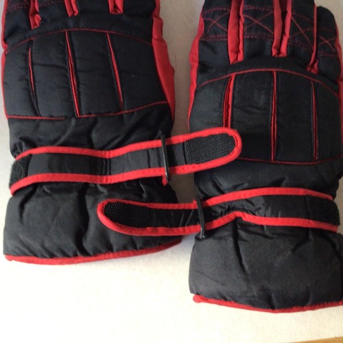 Thinsulate Men’s Size M/L Gloves In Red And Black 100% Nylon, Adjustable Straps - Bild 4 von 4