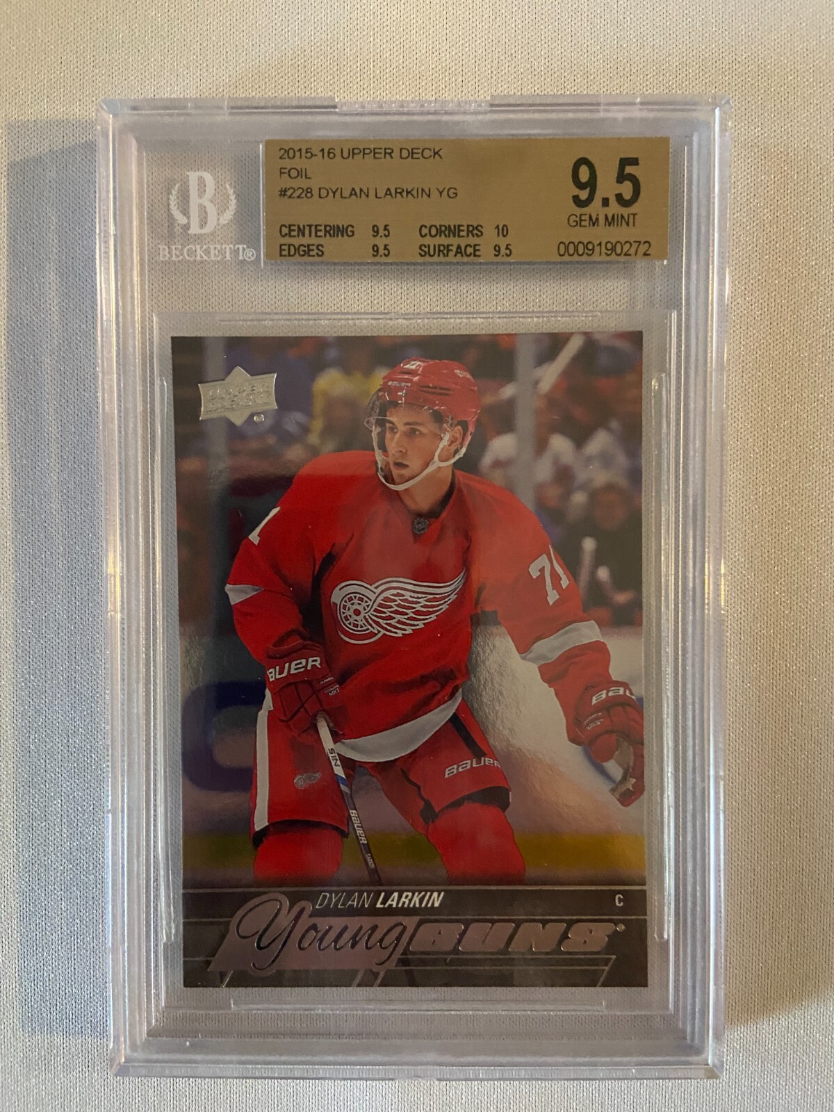 2015 Upper Deck Young Guns FOIL Dylan Larkin #228 BGS 9.5 #9190272 True Gem w/10