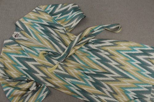 Uzbek silk ikat kaftan/Silk chapan/Ethnic abaya/Boho dress/Unisex kimono,robe - Picture 10 of 11