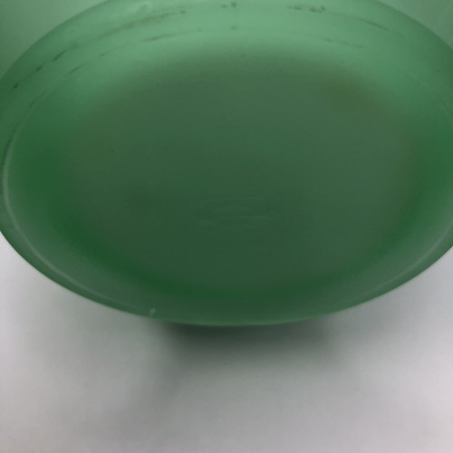 Vintage Uranium Carnival Frosted Glass Vase Lenox/Imperial Glows 10” X 6” RARE - Picture 12 of 20