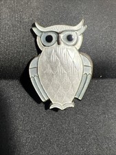 DAVID ANDERSEN .925 STERLING ENAMEL OWL BROOCH WHITE & GRAY GUILLOCHÉ NORWAY