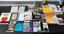 HUGE Lot Of Vintage Computer Books  Applications For Apple IIC