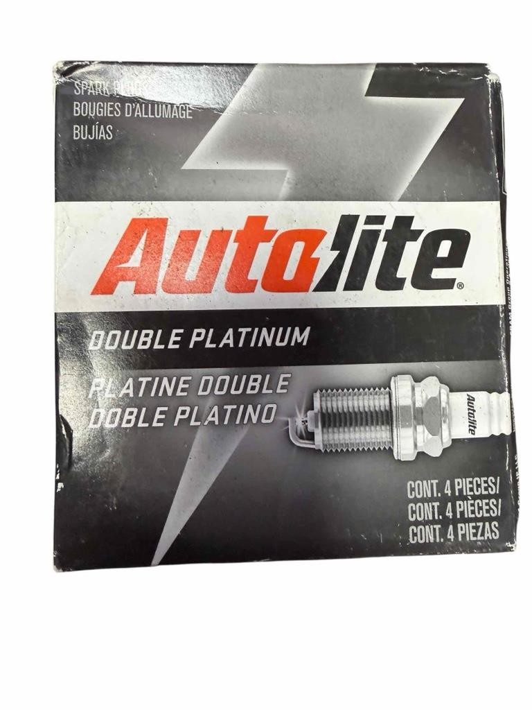 NEW 4 Pack Autolite Spark Plugs Double Platinum APP5426