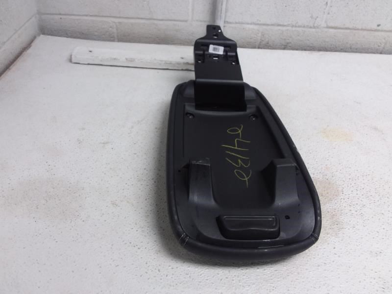 2023 MASERATI GRECALE Center Console Black Leather Armrest OEM 