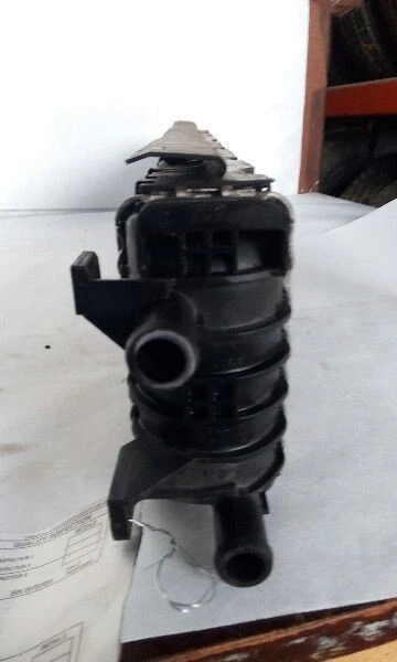 13-18 Audi S6 Radiator Auxiliary Center - Image 3 of 4