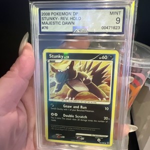 Stunky 76/100 Stormfront Reverse Holo