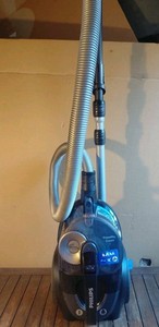 Philips PowerPro Expert FC9741/09 Bodenstaubsauger 230V 650W Top Angebot!