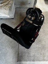 Logitech G29 Racing Steering Wheel and Pedals with Playseat challenge 