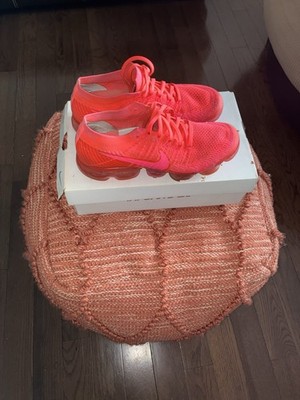 Women s Nike Air Max Vapor Max Flyknit Hyper Punch/ Pink 849557 604 Size 10