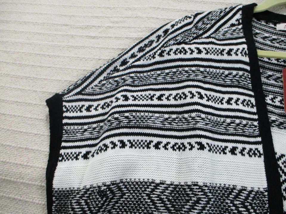 Jaqueta feminina Arizona 1X listrada branca franja aberta sem mangas preta acrílica macia - Imagem 3 de 4