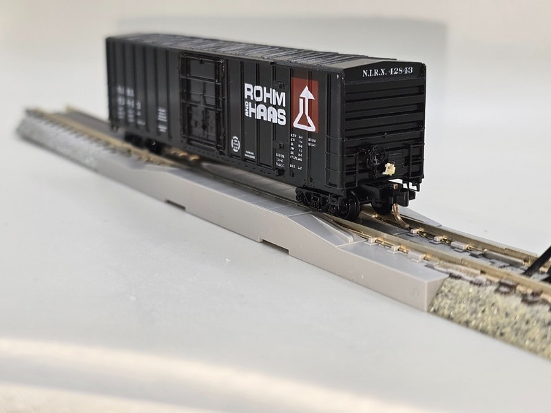 Premiere Editions 50' Boxcar ROHM&HAAS w GATR Works  nf-G3-1s EOT/FRED installed