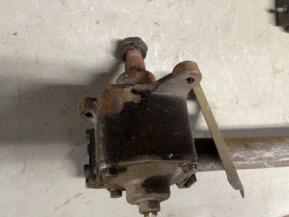 Dodge A-100 1969 camioneta engranaje de dirección + eje gira suavemente sin rueda incluida Foto 3 de 4