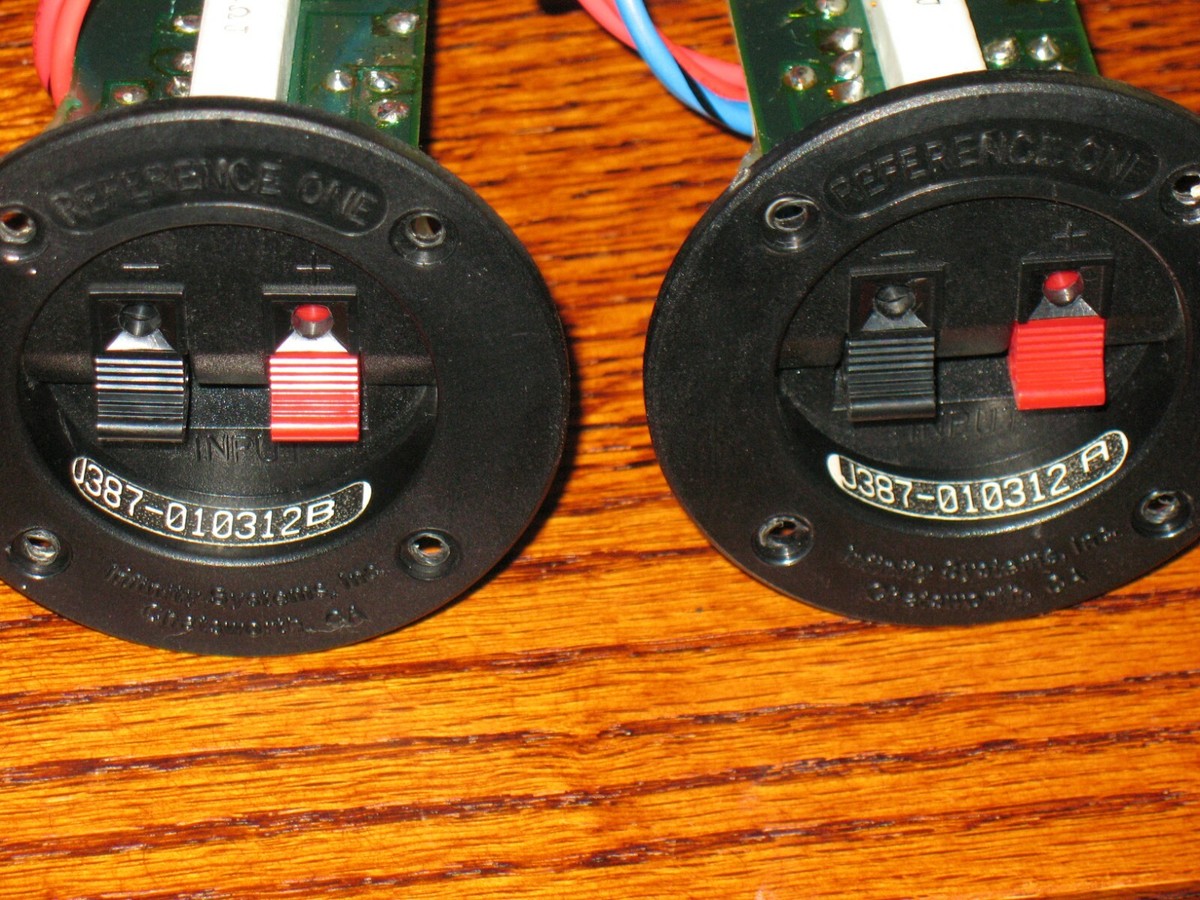 PAIR INFINITY REFERENCE ONE REFERENCE-1 CROSSOVER FOR 2 WAY
