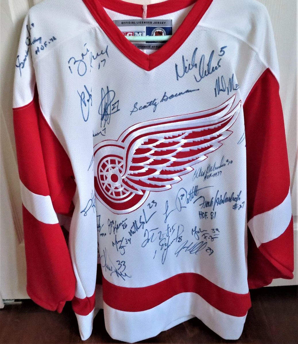Detroit red wings shirts sale hotsell
