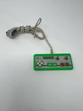 Beeshu Zipper NES Turbo Controller Green for Nintendo Console