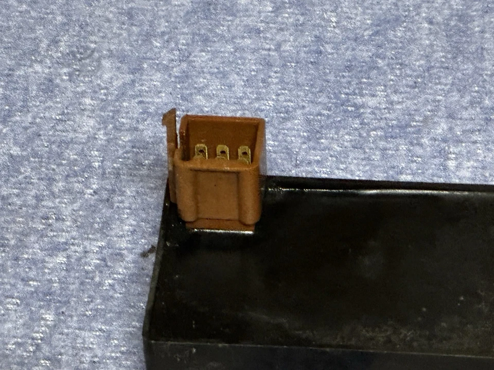 1982 Honda Goldwing 1100 Gl1100 Ecu unidade controladora de computador caixa Ecm Cdi fabricante de equipamento original - Imagem 4 de 4