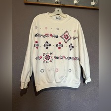 Vintage crewneck grandma floral patchwork sweatshirt. Size large