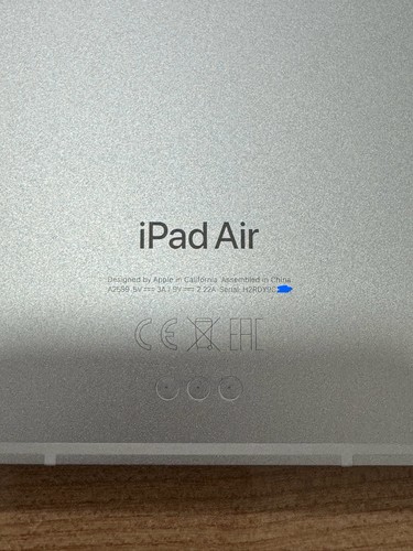 Apple iPad Air (2022), 64 GB, Gris Espacial, WiFi + Cellular, 10.9" Chip M1 - Zdjęcie 11 z 12