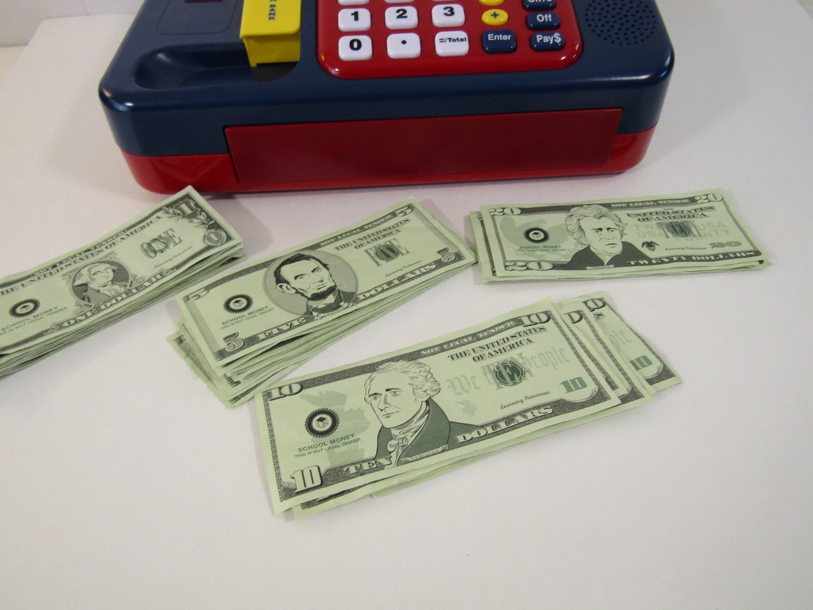 как выглядит Learning Resources Pretend Play Teaching Cash Register LER2690 фото