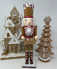 Christmas Gingerbread Nutcracker Soldier holding Gingerbread men,  NEW, 15"
