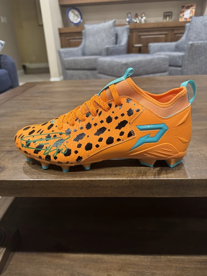 Donald Driver & Jordy Nelson 签名 Phenom Elite Flinstones Cleat Beckett 正品证书 — 第 4/4 张图片