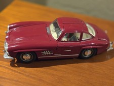 1954 Mercedes-Benz 300 SL Gullwing Die Cast Car Model 1/18 Scale