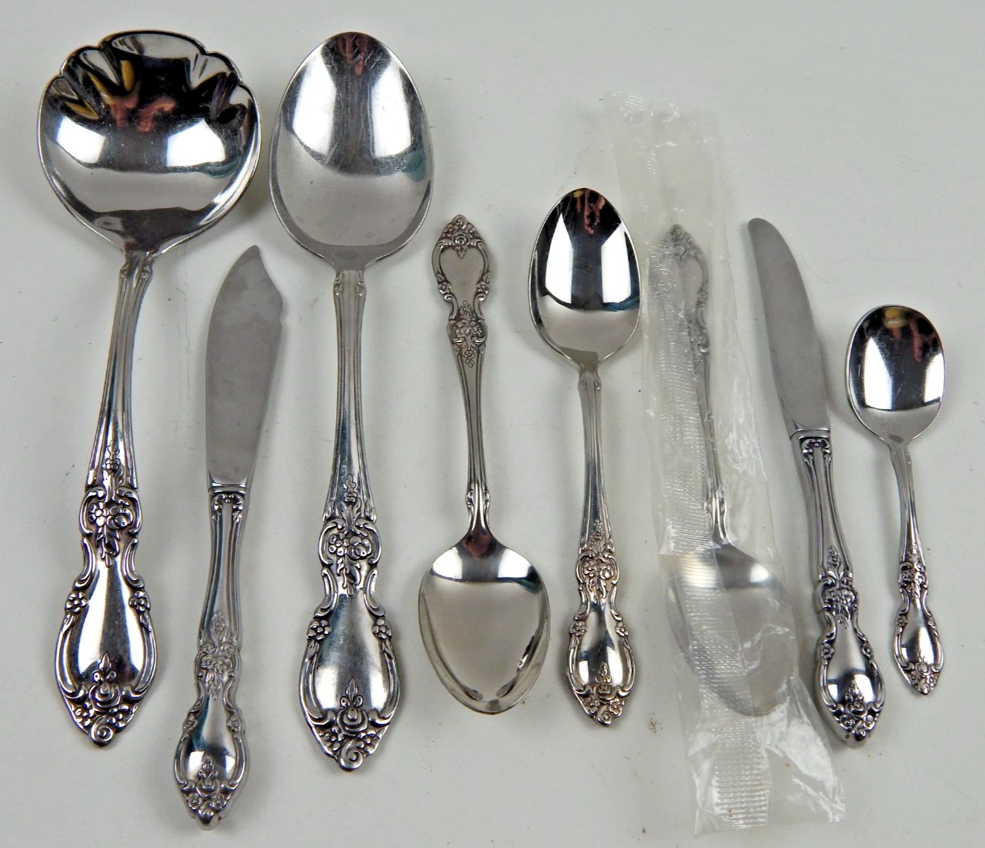 Oneida Community LOUISIANA Stainless Glossy Flatware Hostess Teaspoons Baby 8pc