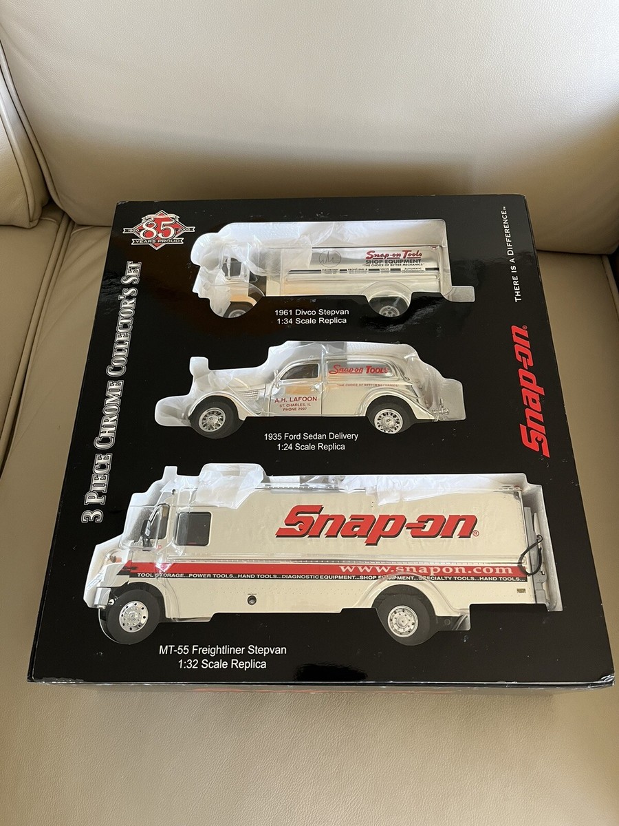 スナップオン ミニカー3台 CHROME COLLECTOR’S SET スナップオン ミニカー3台 CHROME COLLECTOR'S SET - メルカリ