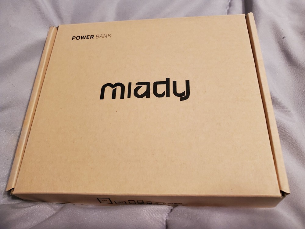 Miady 15000mAh Ultra Slim Portable Charger Fast Charging Power Bank Miady 15000mAh Ultra Slim Portable Charger Fast Charging Power Bank