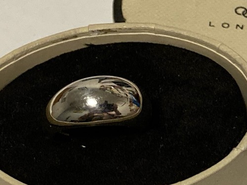 LINKS of LONDON Anello a fascia con cupola in argento sterling completamente marcato. Taglia N (6,99 g) - Foto 11 di 17