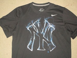 nike yankees shirt