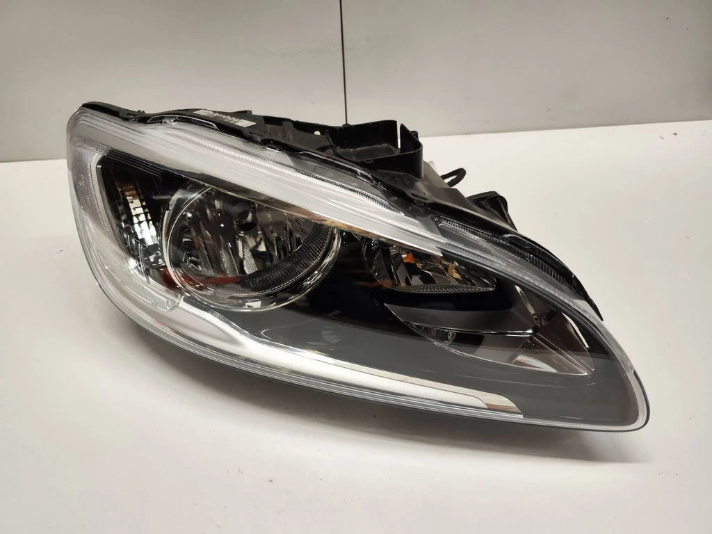 Volvo S60 2017 headlight headlamp 31420116 ADO17597 | eBay