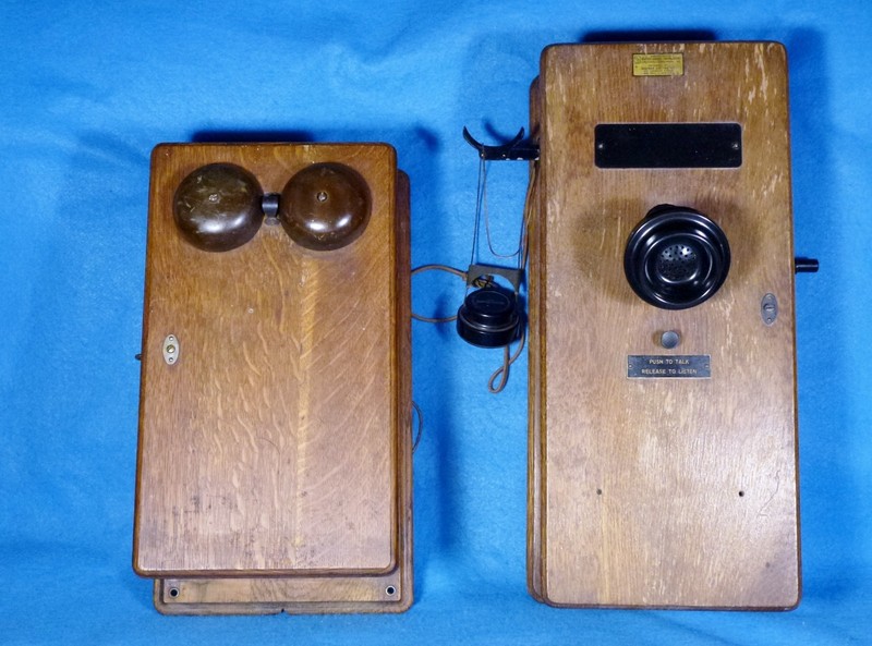 ANTIQUE OAK WOOD WALL PHONE RARE "US INSTRUMENT" WITH TESTED MAGNETO GENERATOR