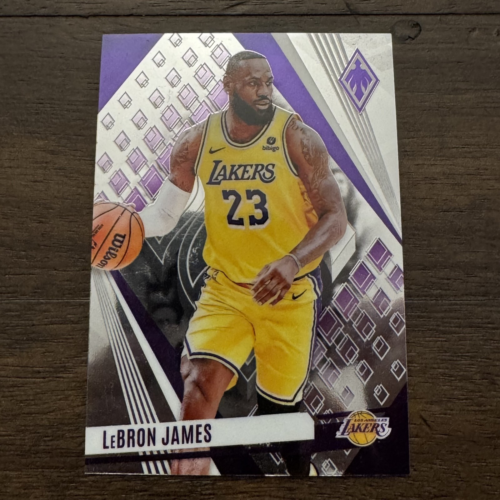 2023-24 Panini Phoenix - LeBron James #211 Silver