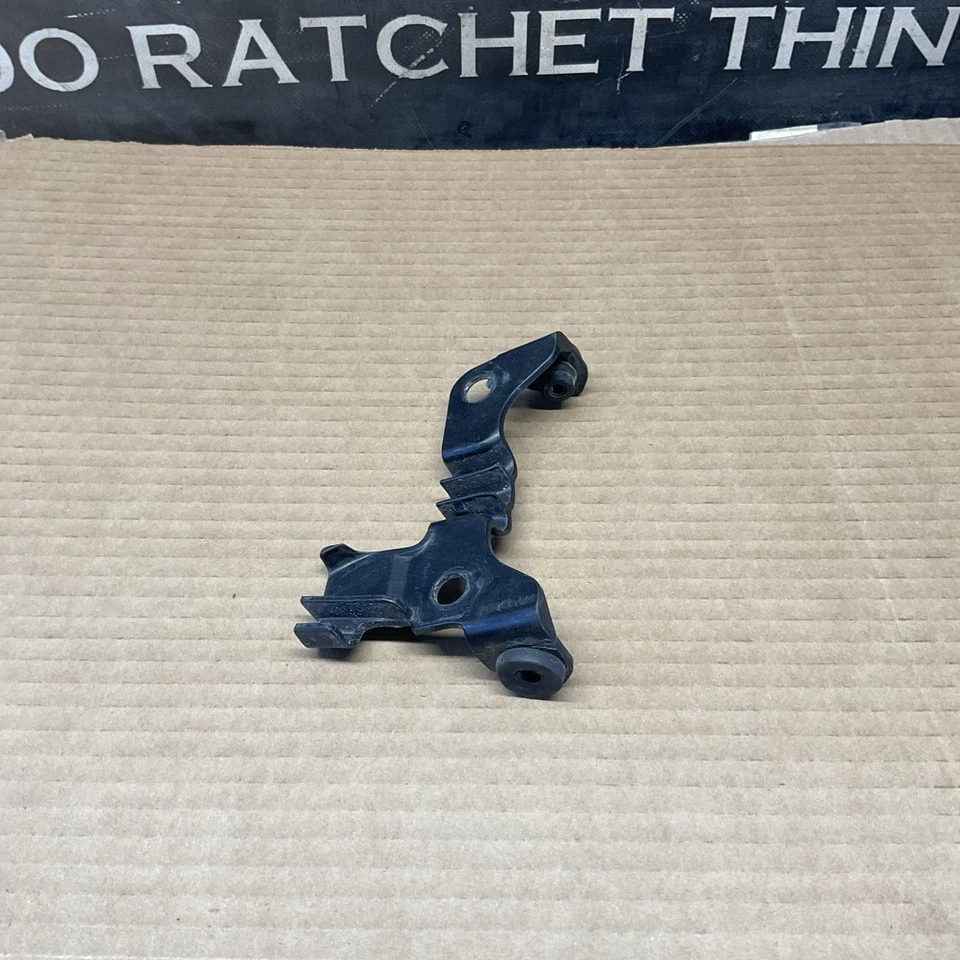 Suporte flexível tanque de combustível inferior 11-15 Kawasaki Ninja ZX10R 11056-1655 - Imagem 4 de 4