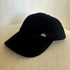 ALO YOGA Velvet Off-Duty Cap - Black