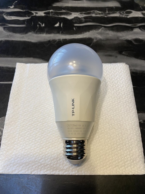 TP-Link Model A19-LB100 Smart Wi-Fi LED Dimmable Bulb (1) 50W Equivalent