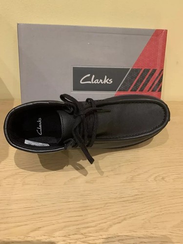 NEW CLARKS MENDIP LOOP OLDER BOYS BLACK LEATHER SCHOOL ANKLE BOOTS SIZE 3 F - Picture 2 of 4