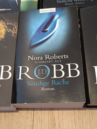 7 Bücher J.D.Robb von Nora Roberts in Neuwertig !!! - Bild 6 von 12