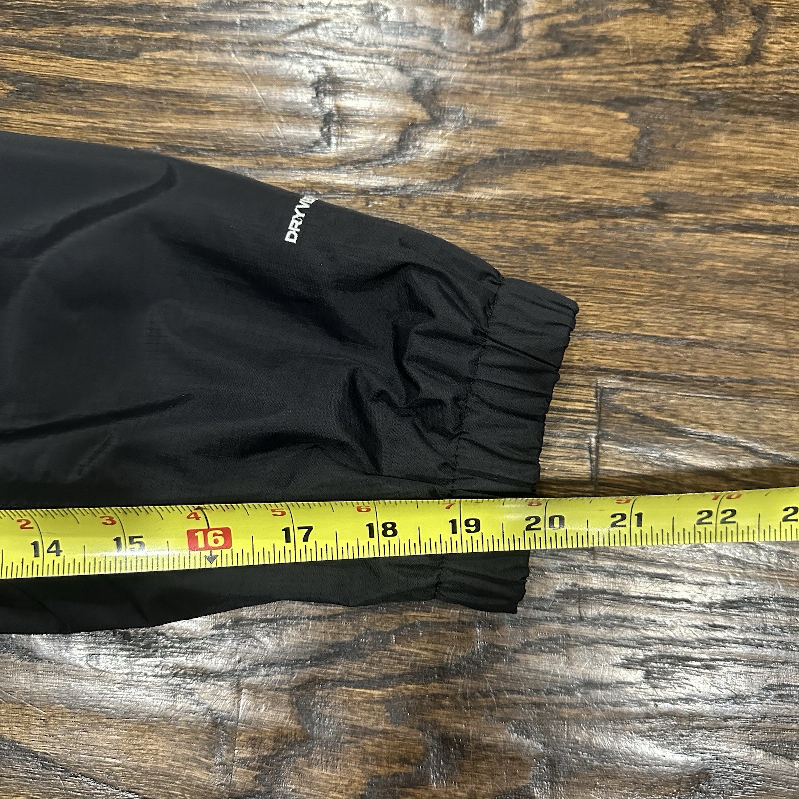 North Face DryVent Rain Jacket Mens Medium Full Zip Windbreaker Mesh Lined thumbnail 18